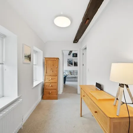 Apartman Perfect Pad For Two In Pretty Village Location Pass The Keys *
