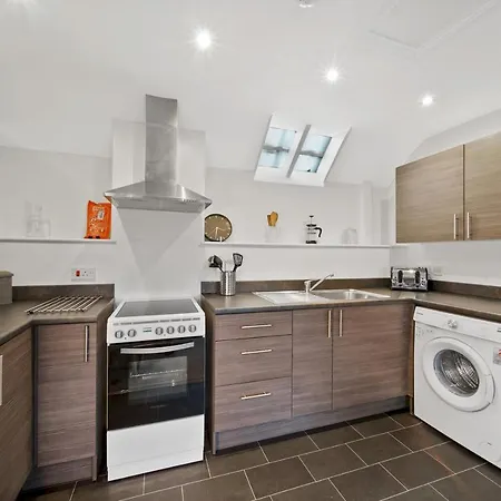 Perfect Pad For Two In Pretty Village Location Pass The Keys